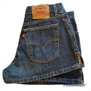 Vintage Levi’s Jean Shorts